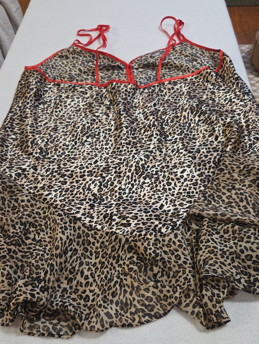 SECRET TREASURES WOMAN LINGERIE - Picture 3 of 3